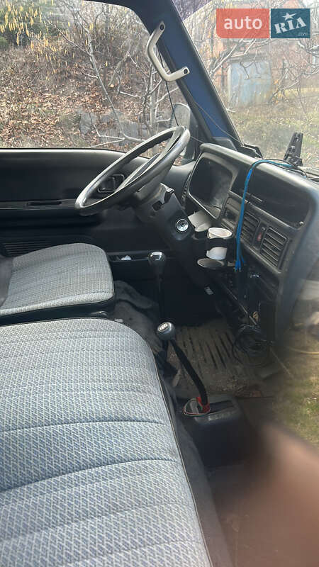 Мінівен Mazda E-series 1998 в Полтаві фото 6 Мінівен Mazda E-series 1998 в Полтаві