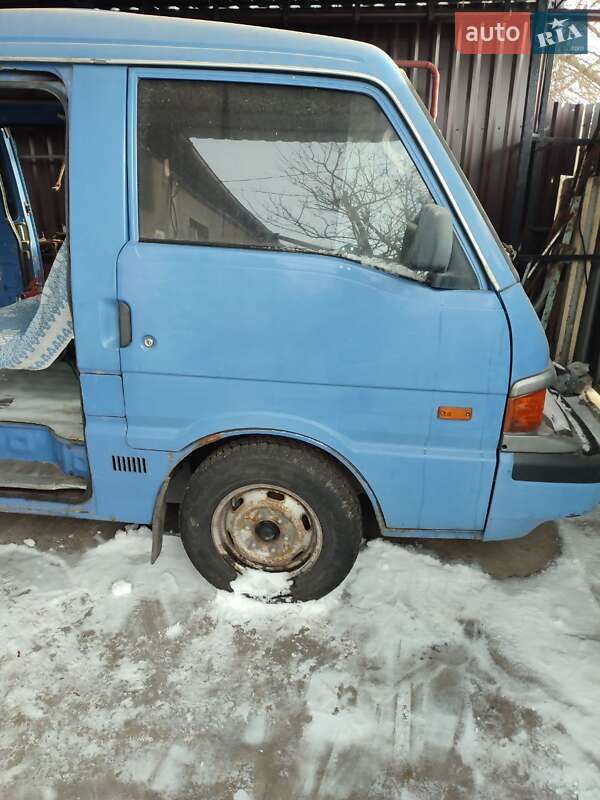 Микровэн Mazda E-series 1997 в Днепре