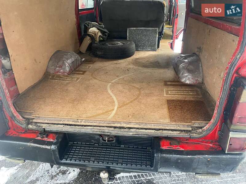 Минивэн Mazda E-series 1993 в Одессе фото 11 Минивэн Mazda E-series 1993 в Одессе