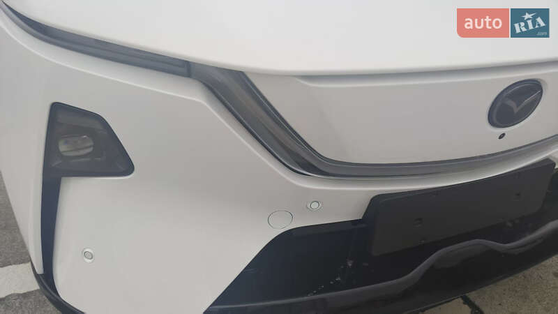 Внедорожник / Кроссовер Mazda EZ-60 2025 в Киеве