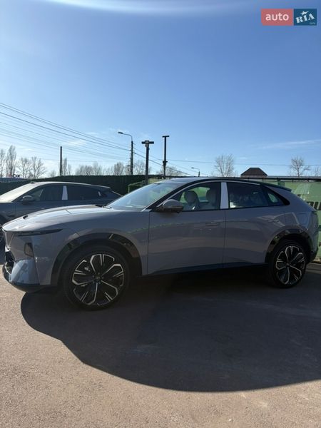 Внедорожник / Кроссовер Mazda EZ-60 2025 в Киеве