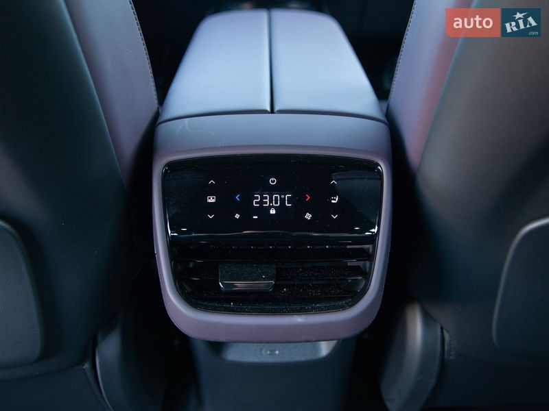 Внедорожник / Кроссовер Mazda EZ-60 2025 в Киеве