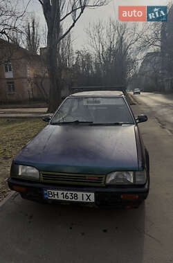Хэтчбек Mazda Familia 1987 в Одессе