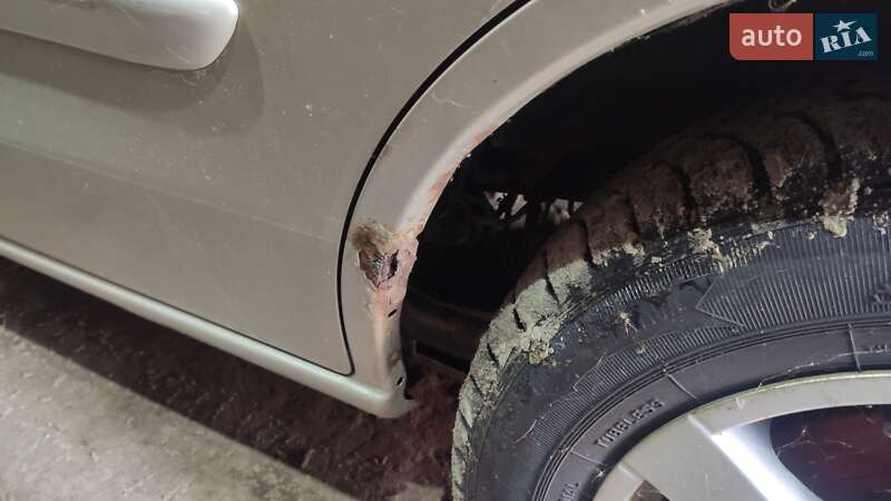 Минивэн Mazda MPV 2000 в Броварах