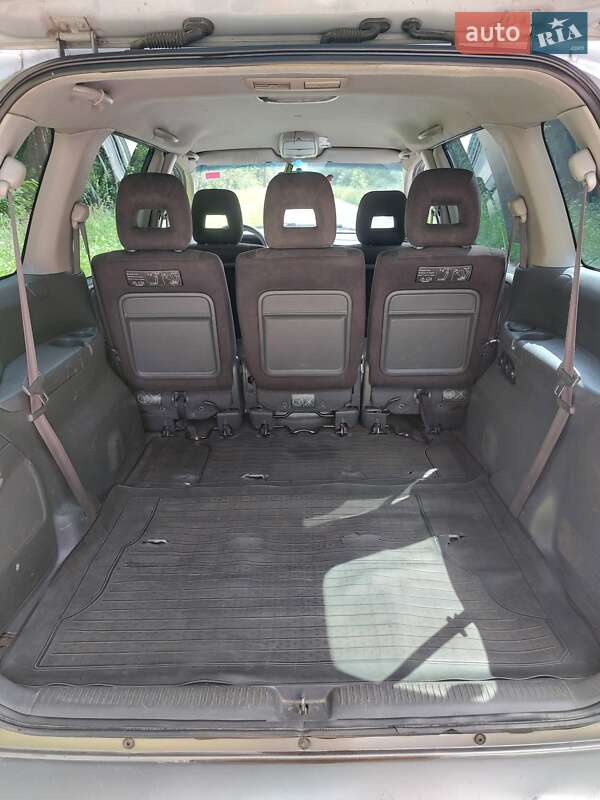 Минивэн Mazda MPV 2002 в Ковеле