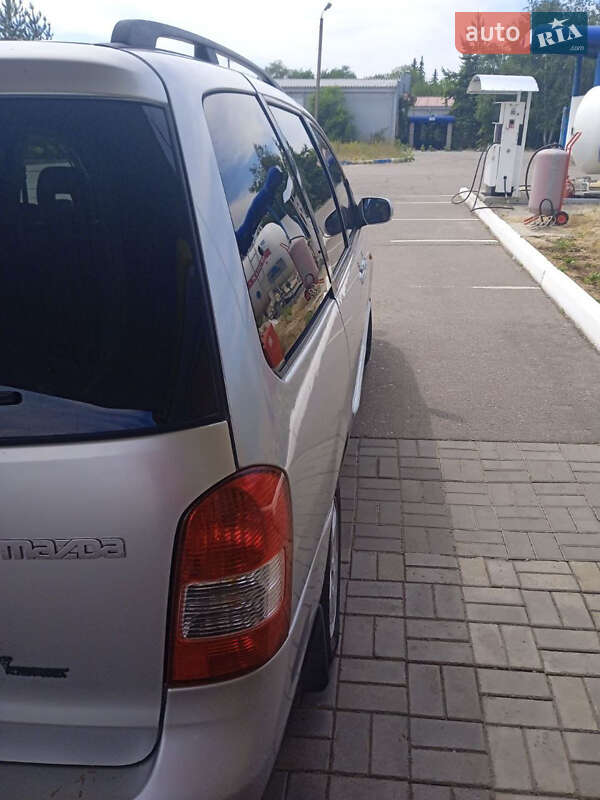 Мінівен Mazda MPV 2002 в Сумах