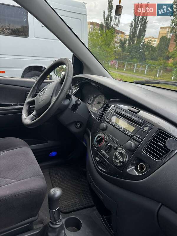 Минивэн Mazda MPV 2003 в Киеве