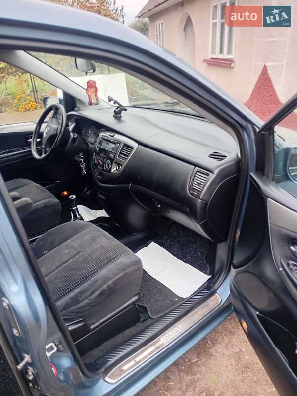 Мінівен Mazda MPV 2004 в Камені-Каширському фото 10 Мінівен Mazda MPV 2004 в Камені-Каширському