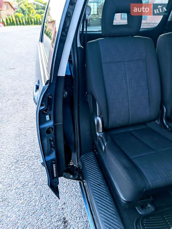 Минивэн Mazda MPV 2004 в Львове