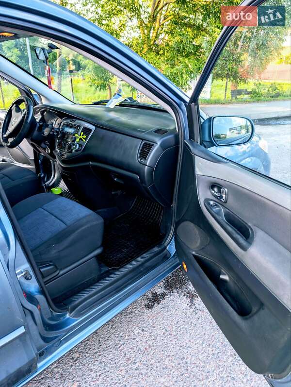 Минивэн Mazda MPV 2004 в Львове