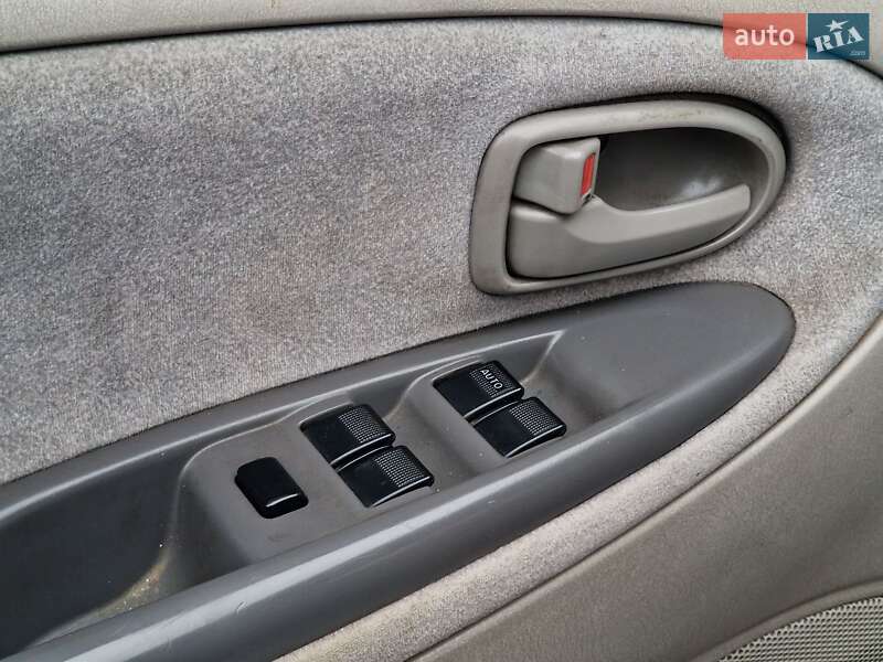 Минивэн Mazda MPV 2002 в Стрые