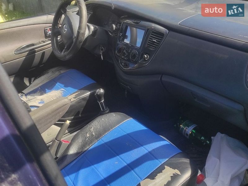 Мінівен Mazda MPV 2004 в Луцьку