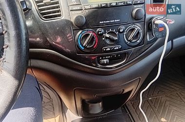 Минивэн Mazda MPV 2002 в Иваничах