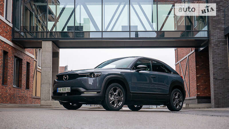 Позашляховик / Кросовер Mazda MX-30 2020 в Києві