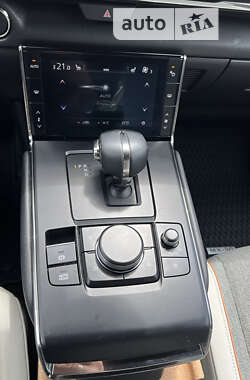 Внедорожник / Кроссовер Mazda MX-30 2020 в 