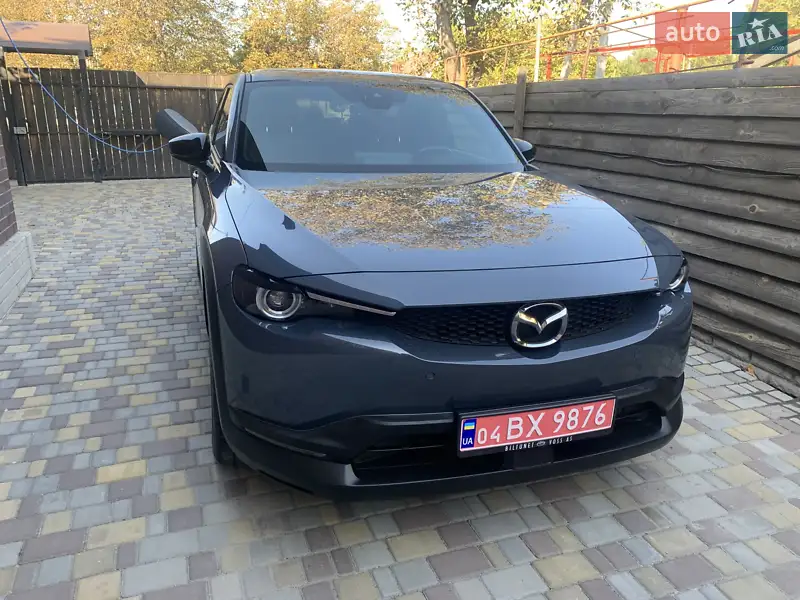 Внедорожник / Кроссовер Mazda MX-30 2020 в 