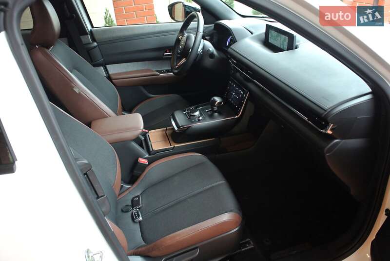 Внедорожник / Кроссовер Mazda MX-30 2020 в Киеве