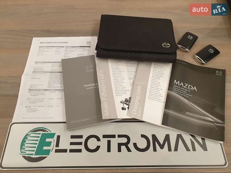 Внедорожник / Кроссовер Mazda MX-30 2020 в Киеве