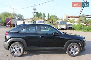 Внедорожник / Кроссовер Mazda MX-30 2021 в 