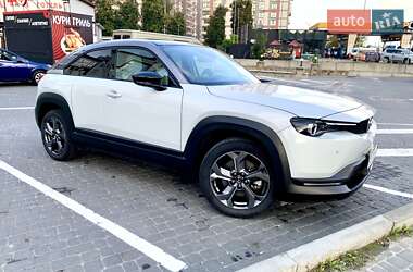 Внедорожник / Кроссовер Mazda MX-30 2020 в 