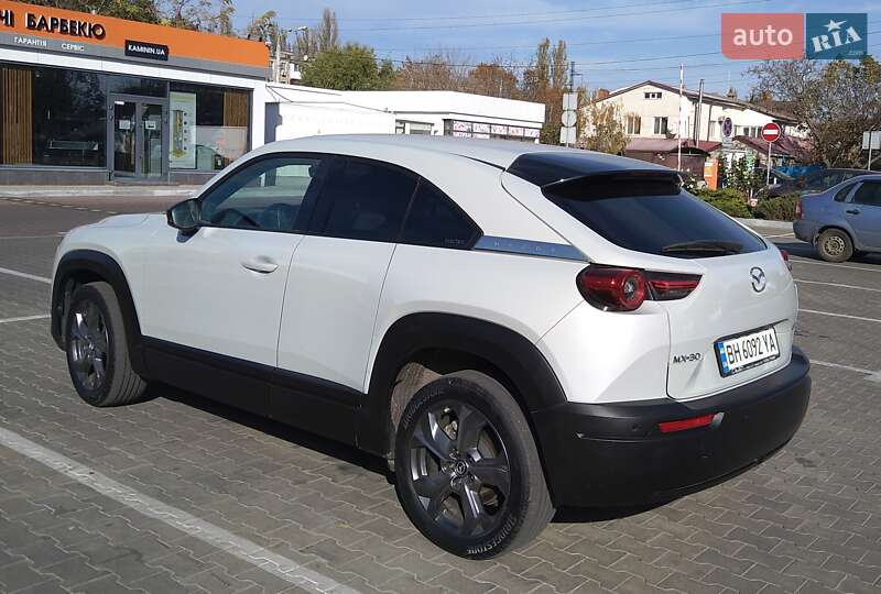 Внедорожник / Кроссовер Mazda MX-30 2021 в Одессе
