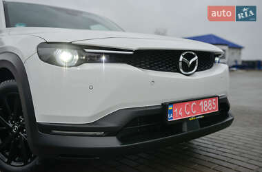 Внедорожник / Кроссовер Mazda MX-30 2024 в 
