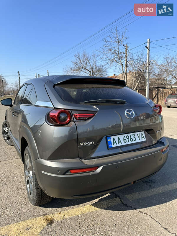 Внедорожник / Кроссовер Mazda MX-30 2020 в Кривом Роге