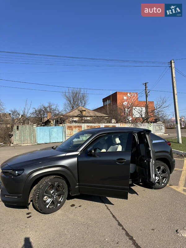 Внедорожник / Кроссовер Mazda MX-30 2020 в Кривом Роге
