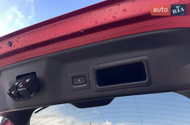 Внедорожник / Кроссовер Mazda MX-30 2022 в 