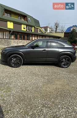Внедорожник / Кроссовер Mazda MX-30 2020 в 