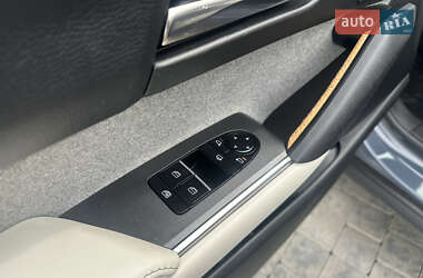 Внедорожник / Кроссовер Mazda MX-30 2020 в 