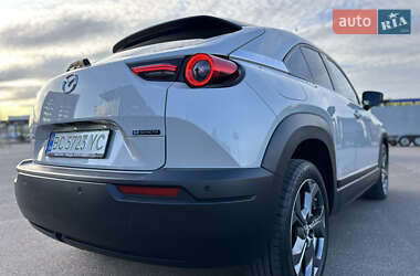 Внедорожник / Кроссовер Mazda MX-30 2021 в 