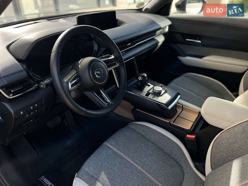 Внедорожник / Кроссовер Mazda MX-30 2020 в Ивано-Франковске