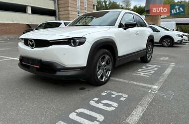 Внедорожник / Кроссовер Mazda MX-30 2020 в 