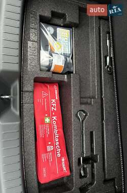 Внедорожник / Кроссовер Mazda MX-30 2020 в 
