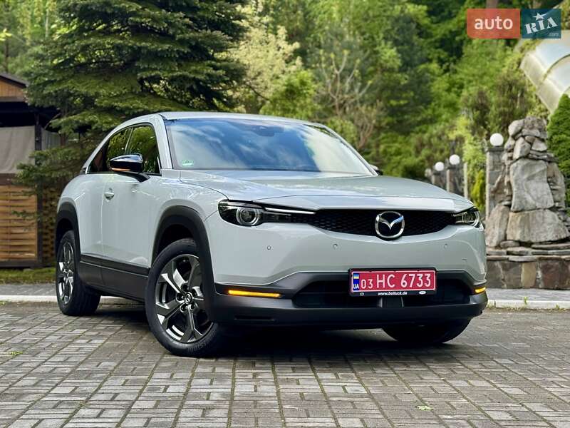 Внедорожник / Кроссовер Mazda MX-30 2020 в 