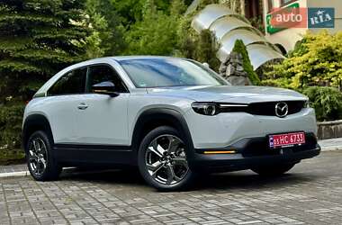 Внедорожник / Кроссовер Mazda MX-30 2020 в 
