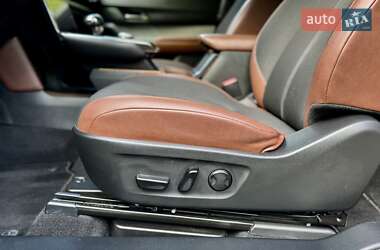 Внедорожник / Кроссовер Mazda MX-30 2020 в 