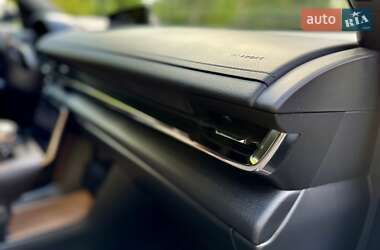Внедорожник / Кроссовер Mazda MX-30 2020 в 