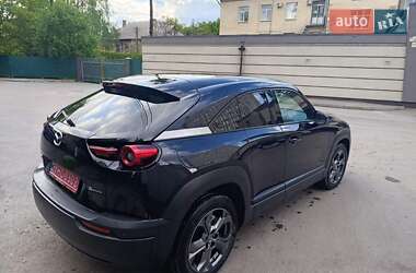 Позашляховик / Кросовер Mazda MX-30 2020 в 