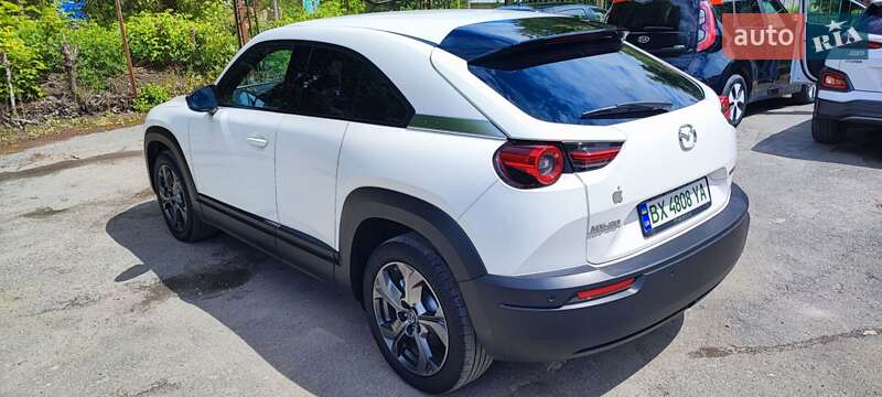 Позашляховик / Кросовер Mazda MX-30 2020 в Кам'янець-Подільському