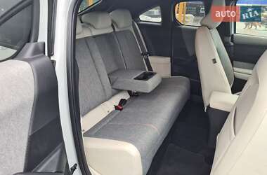 Позашляховик / Кросовер Mazda MX-30 2020 в 
