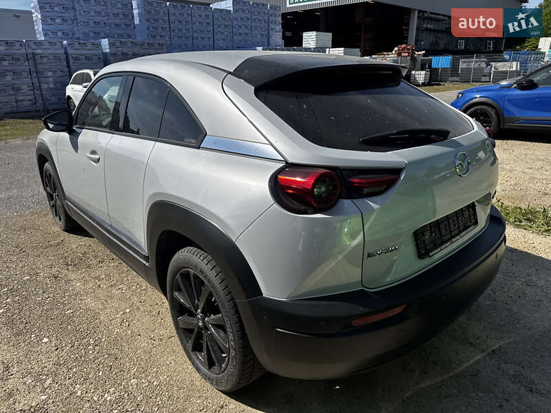 Позашляховик / Кросовер Mazda MX-30 2020 в Рівному