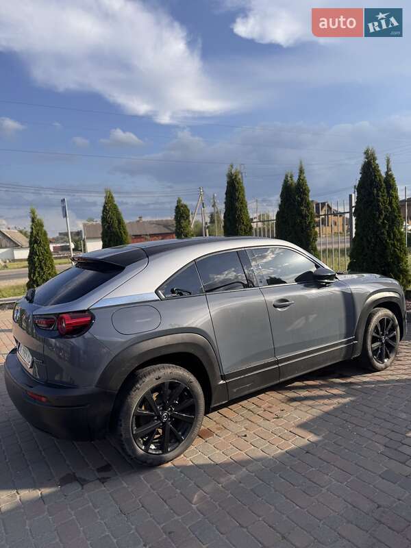 Внедорожник / Кроссовер Mazda MX-30 2020 в Сарнах