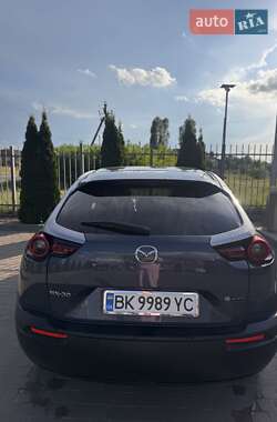 Позашляховик / Кросовер Mazda MX-30 2020 в 