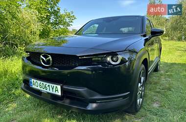 Внедорожник / Кроссовер Mazda MX-30 2023 в 