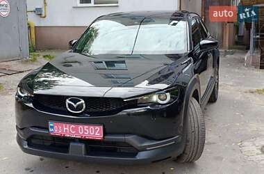 Внедорожник / Кроссовер Mazda MX-30 2020 в 
