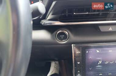 Внедорожник / Кроссовер Mazda MX-30 2020 в 