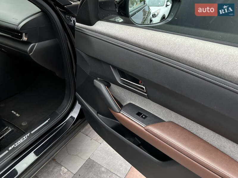 Позашляховик / Кросовер Mazda MX-30 2021 в Києві