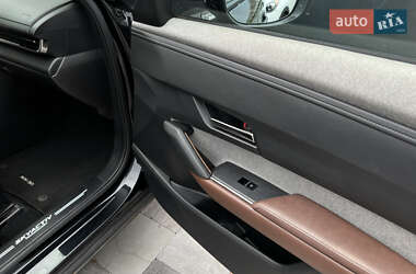 Внедорожник / Кроссовер Mazda MX-30 2021 в 